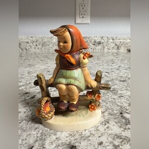 VTG Hummel Porcelain Figurine W. Germany "Just Resting" Figurine #112 3/0 TMK-4